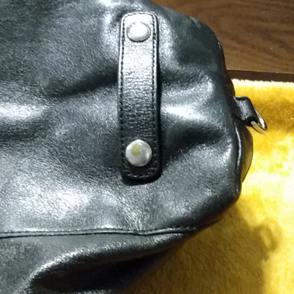 Coach - Picture 6 of 8